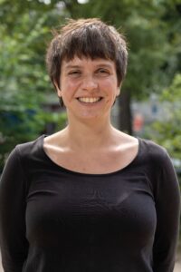Porträtaufnahme von Judith Düesberg vom Gen-ethischen Netzwerk