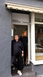 Evelyn und Sarah sind die Co-Initiatorinnen und Leiterinnen von Frappanz.