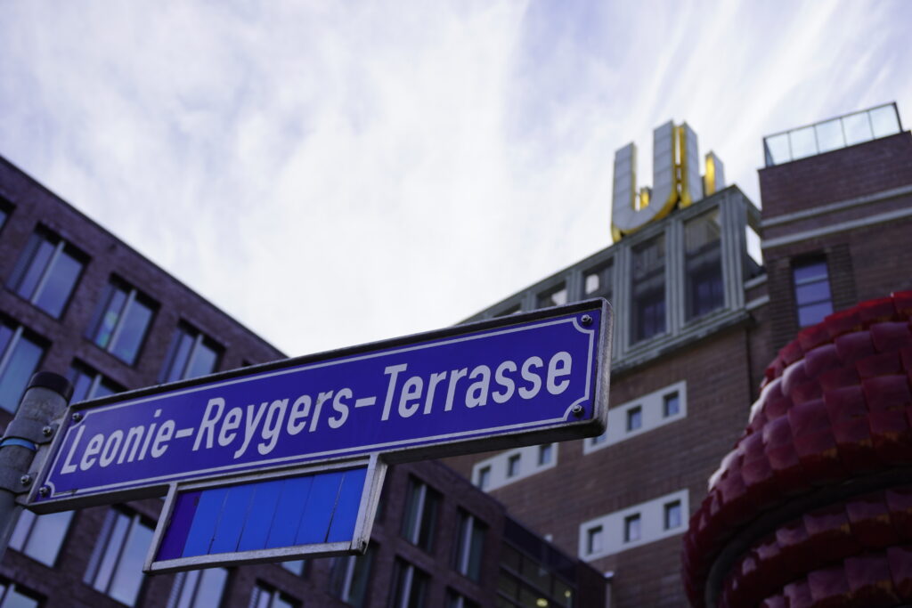 Leonie-Reygers-Terrassen 